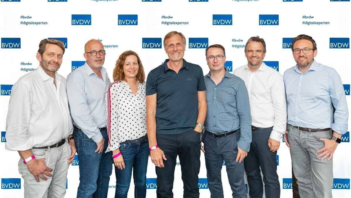 Das neue BVDW-Präsidium (von links): Thomas Duhr, Achim Himmelreich, Anke Herbener, Matthias Wahl, Marco Zingler, Stephan Noller und Alexander Kiock.